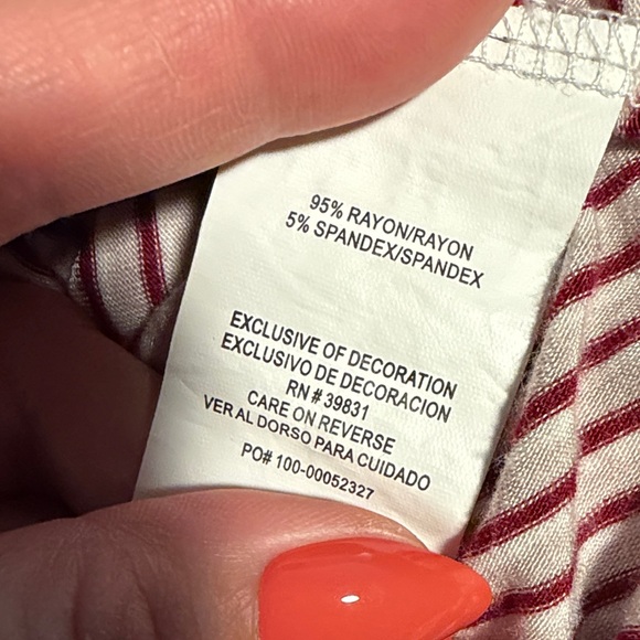 Striped V-Neck Ruched Top - Picture 6 of 6